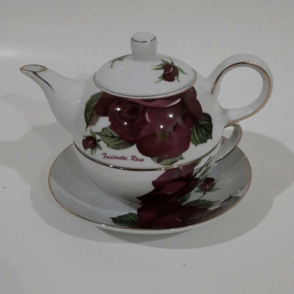 Royal Elfreda Tea For One designed by Allison
